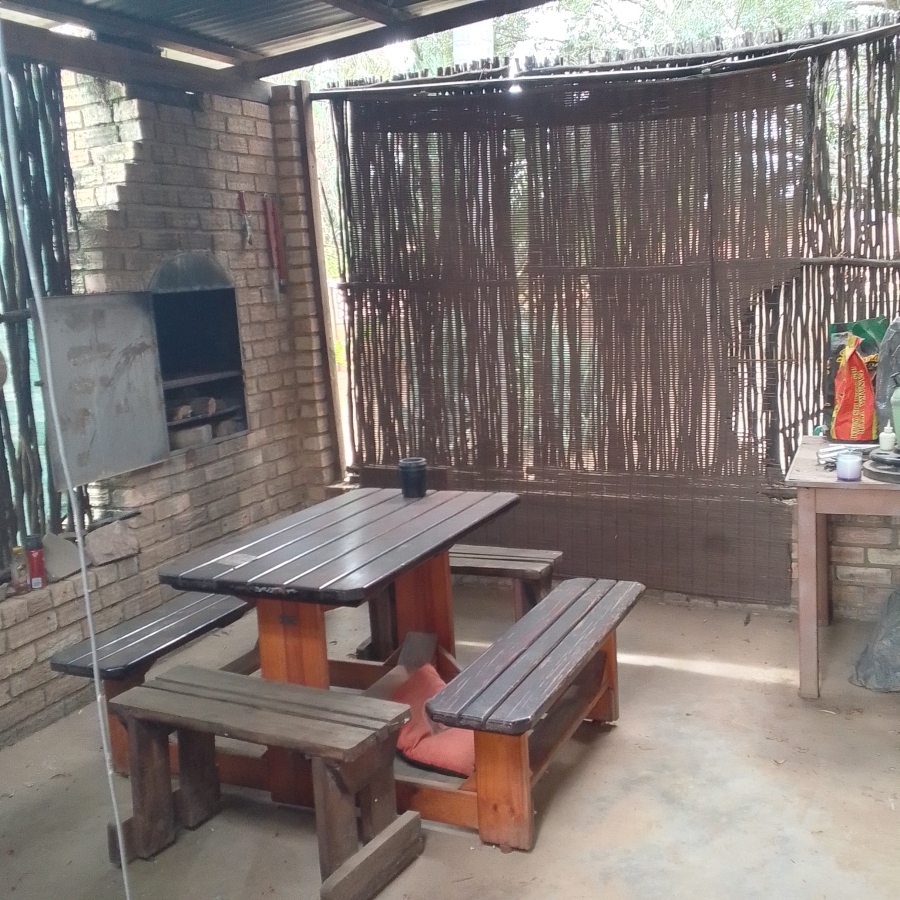 4 Bedroom Property for Sale in Lindo Park Gauteng