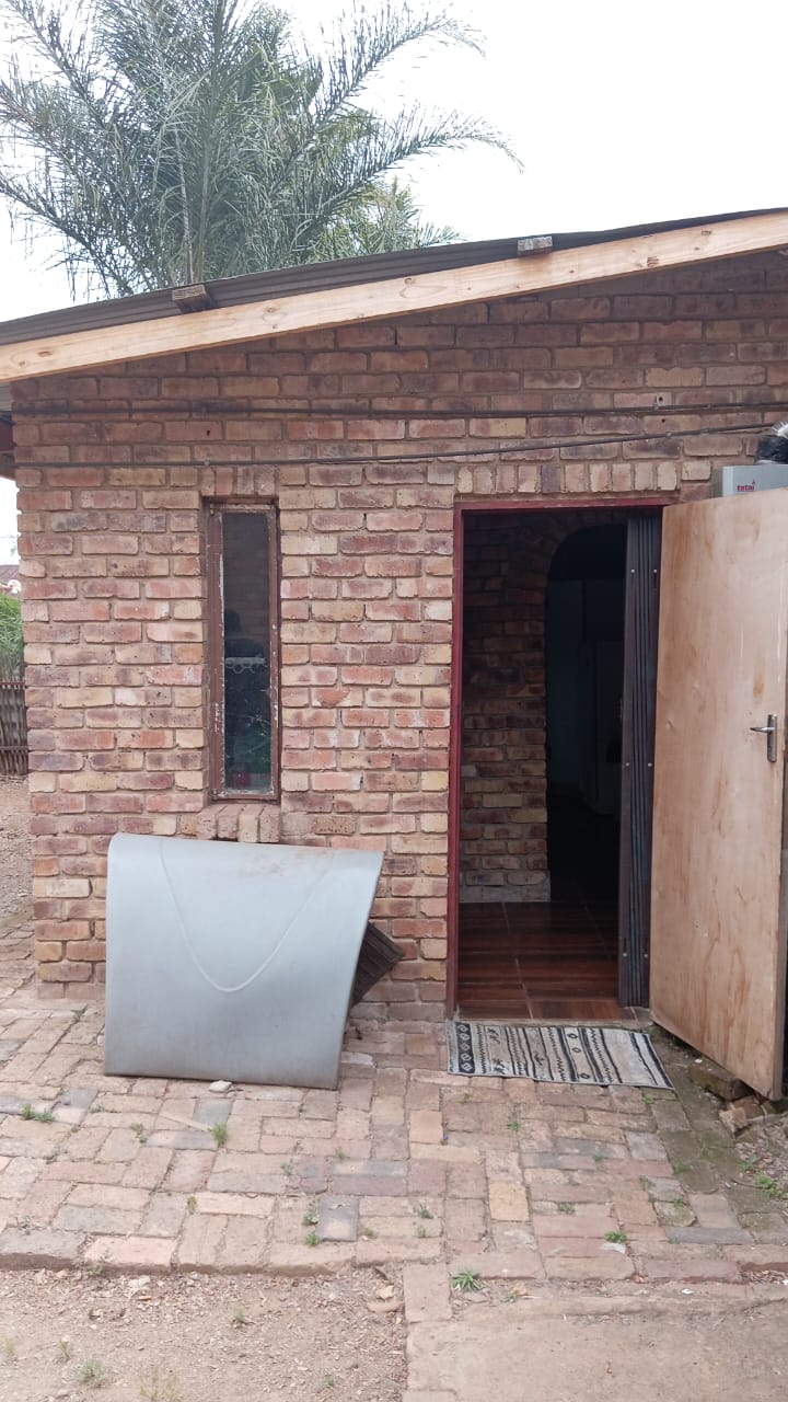 4 Bedroom Property for Sale in Lindo Park Gauteng