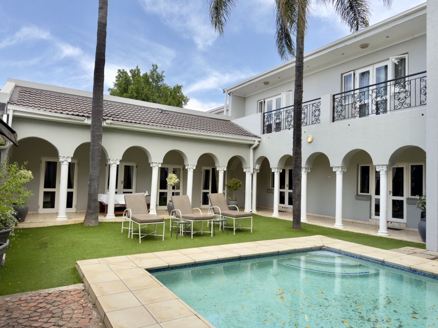 9 Bedroom Property for Sale in Groenkloof Gauteng