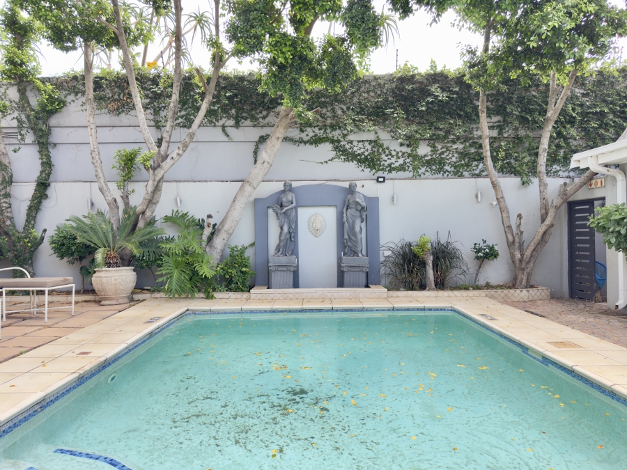 9 Bedroom Property for Sale in Groenkloof Gauteng