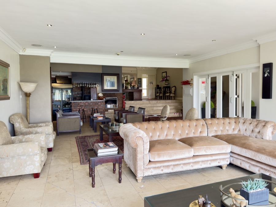 9 Bedroom Property for Sale in Groenkloof Gauteng