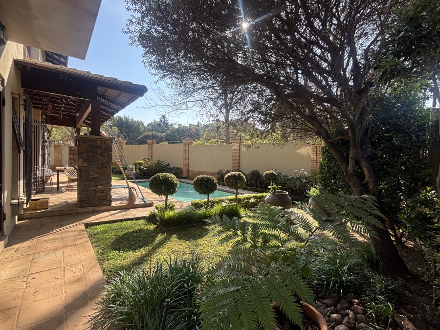 3 Bedroom Property for Sale in Waterkloof Ridge Gauteng