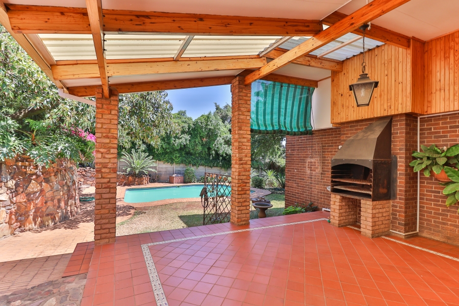 9 Bedroom Property for Sale in Muckleneuk Gauteng