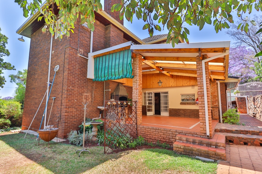 9 Bedroom Property for Sale in Muckleneuk Gauteng