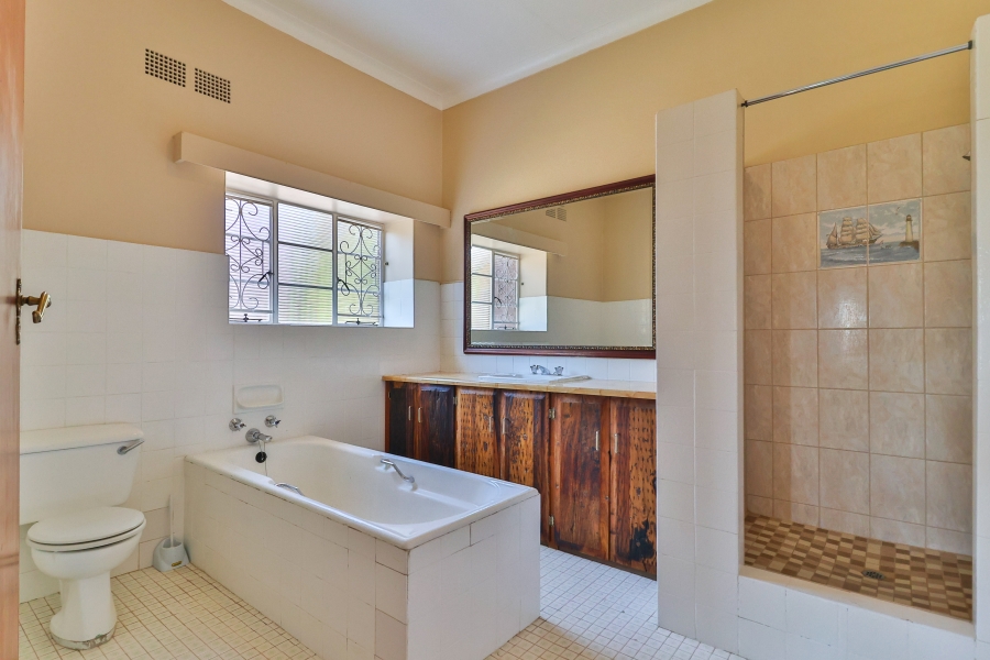 9 Bedroom Property for Sale in Muckleneuk Gauteng