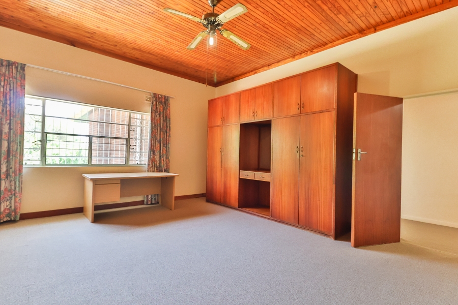 9 Bedroom Property for Sale in Muckleneuk Gauteng