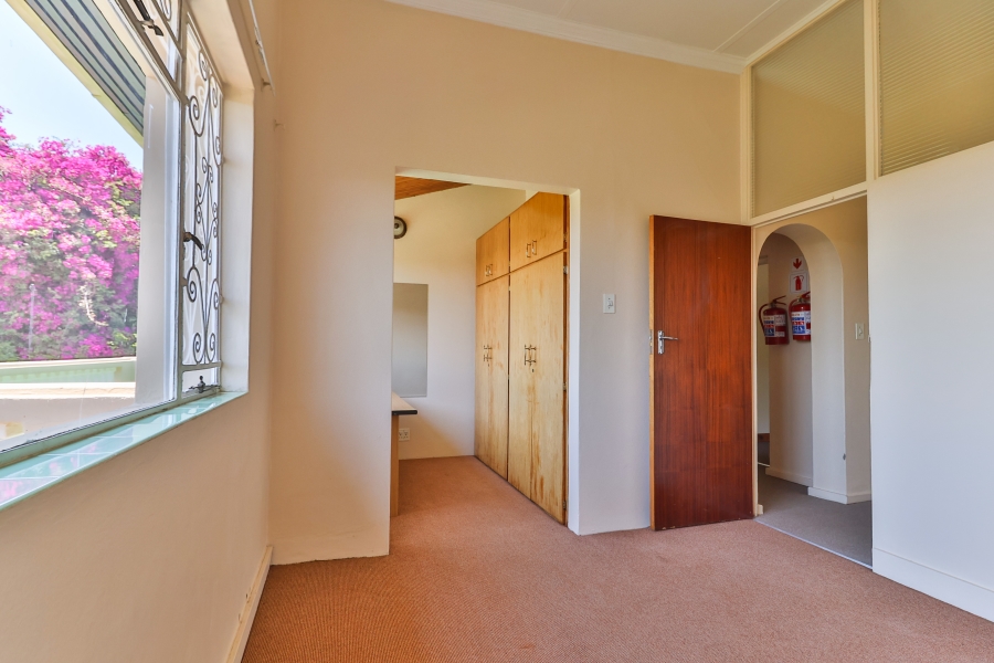 9 Bedroom Property for Sale in Muckleneuk Gauteng