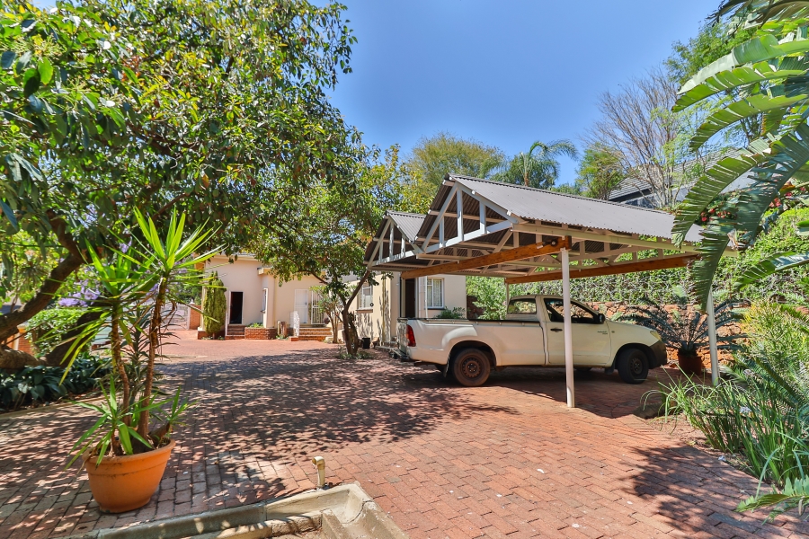 9 Bedroom Property for Sale in Muckleneuk Gauteng