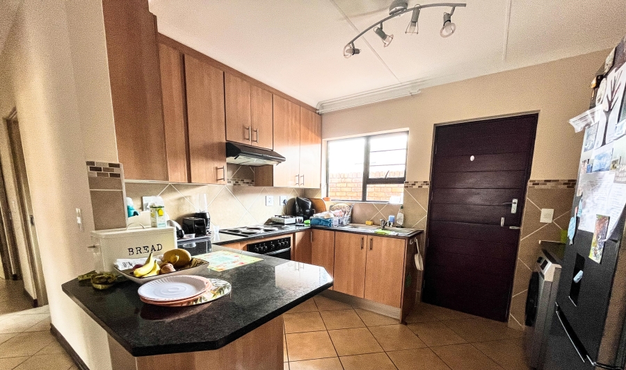 2 Bedroom Property for Sale in Olympus AH Gauteng