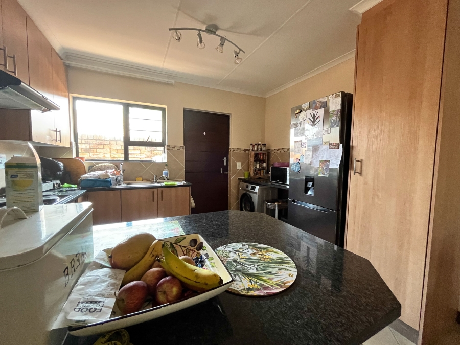 2 Bedroom Property for Sale in Olympus AH Gauteng