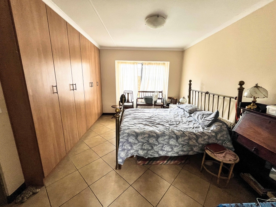 2 Bedroom Property for Sale in Olympus AH Gauteng