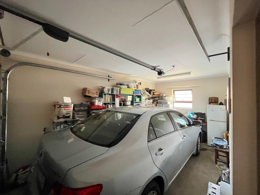 2 Bedroom Property for Sale in Olympus AH Gauteng