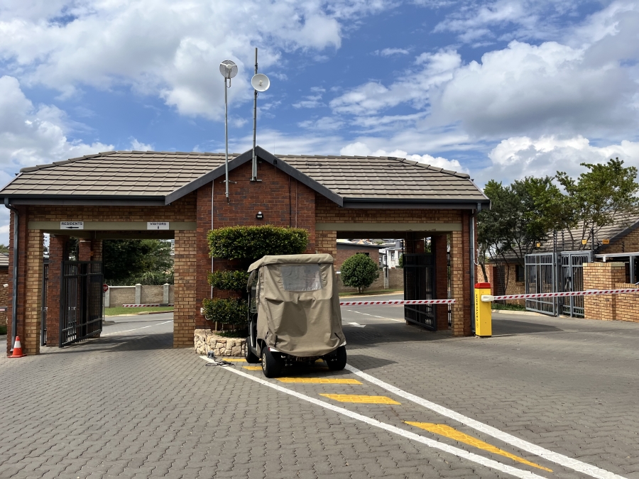 2 Bedroom Property for Sale in Olympus AH Gauteng