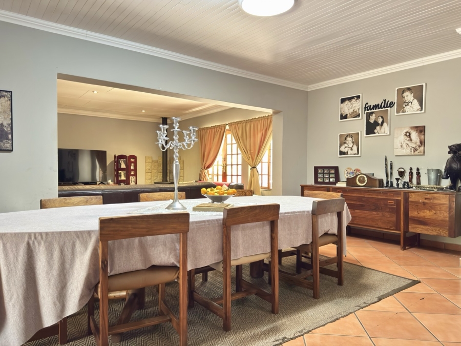 6 Bedroom Property for Sale in Brummeria Gauteng