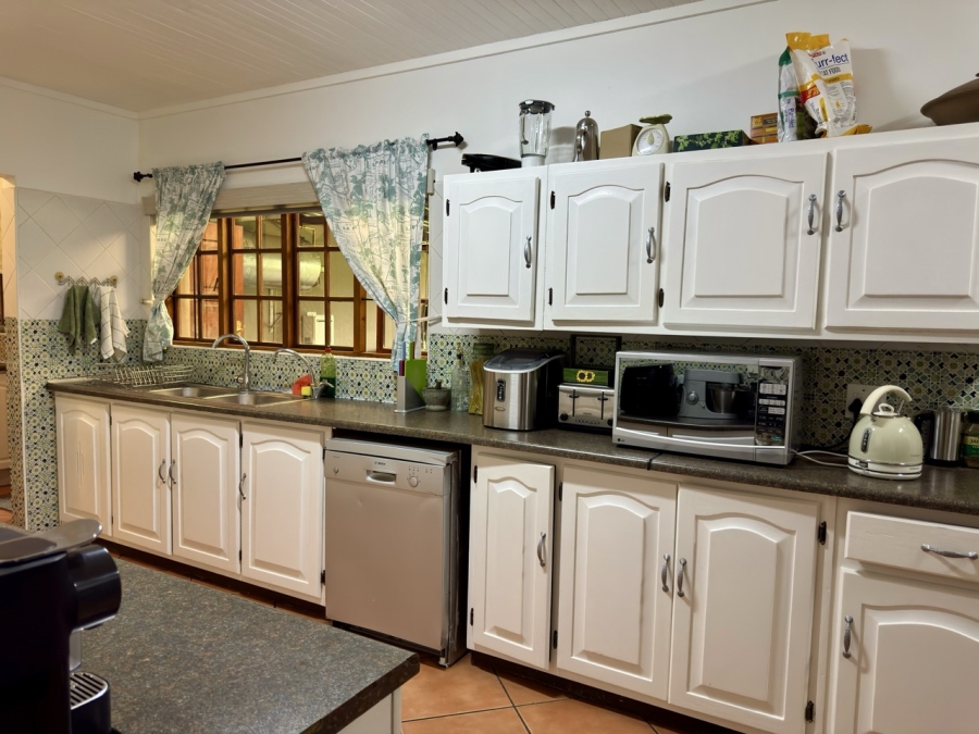 6 Bedroom Property for Sale in Brummeria Gauteng