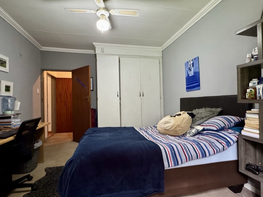 6 Bedroom Property for Sale in Brummeria Gauteng