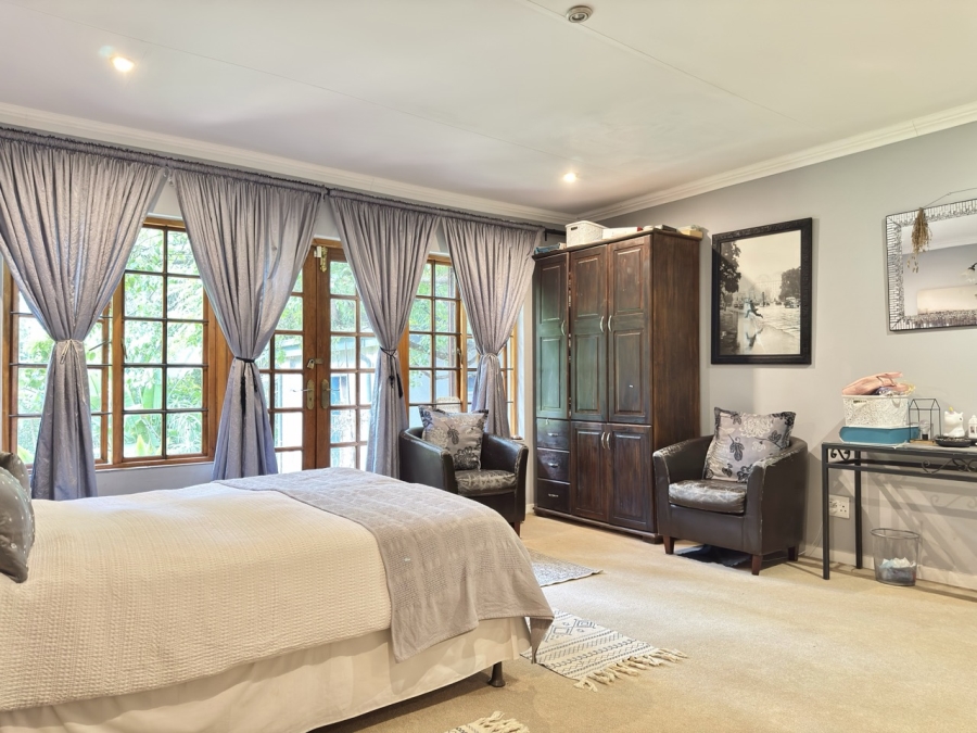 6 Bedroom Property for Sale in Brummeria Gauteng