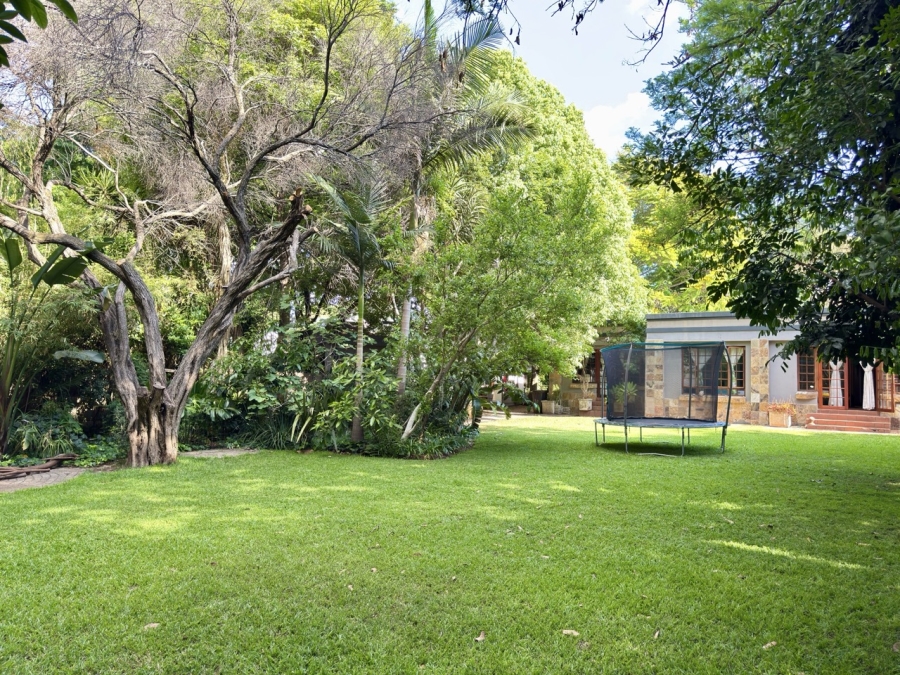 6 Bedroom Property for Sale in Brummeria Gauteng