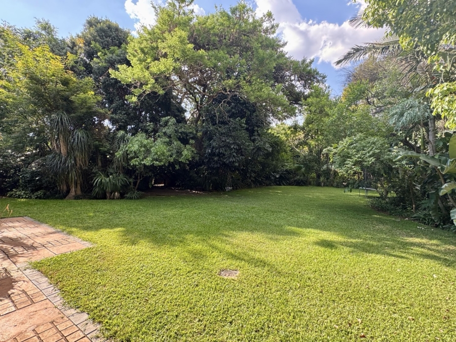 6 Bedroom Property for Sale in Brummeria Gauteng