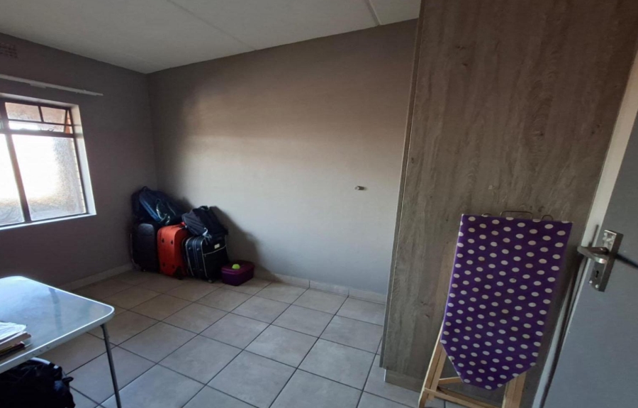 2 Bedroom Property for Sale in Montana Tuine Gauteng