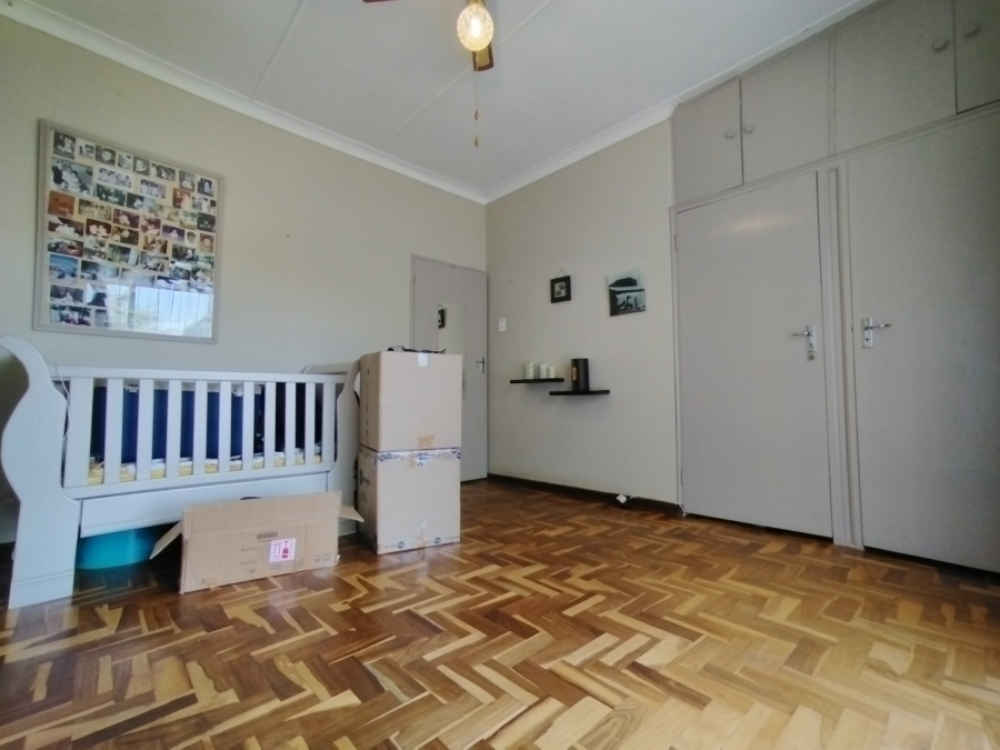 5 Bedroom Property for Sale in Maroelana Gauteng