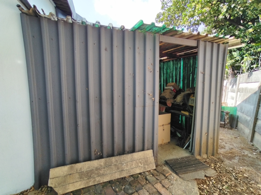 5 Bedroom Property for Sale in Maroelana Gauteng