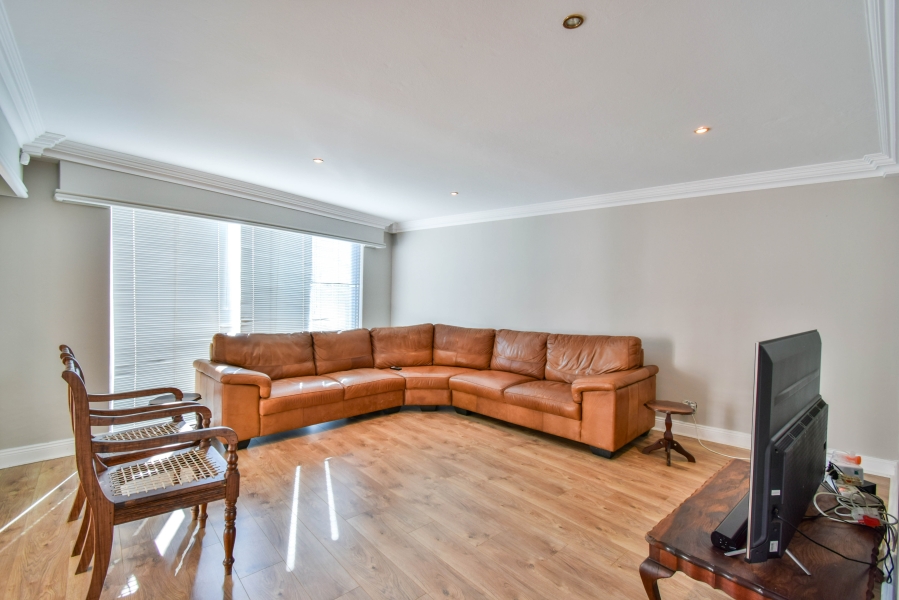 5 Bedroom Property for Sale in Waterkloof Ridge Gauteng