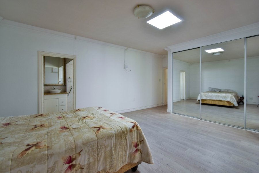 5 Bedroom Property for Sale in Waterkloof Ridge Gauteng