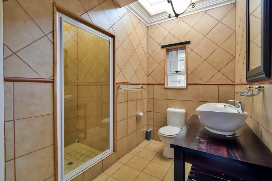 5 Bedroom Property for Sale in Waterkloof Ridge Gauteng