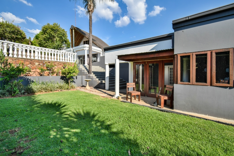 5 Bedroom Property for Sale in Waterkloof Ridge Gauteng