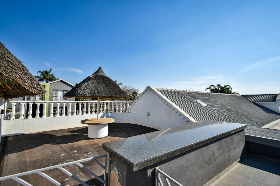 5 Bedroom Property for Sale in Waterkloof Ridge Gauteng