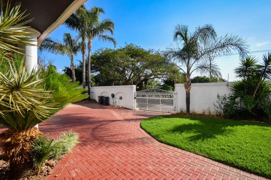 5 Bedroom Property for Sale in Waterkloof Ridge Gauteng