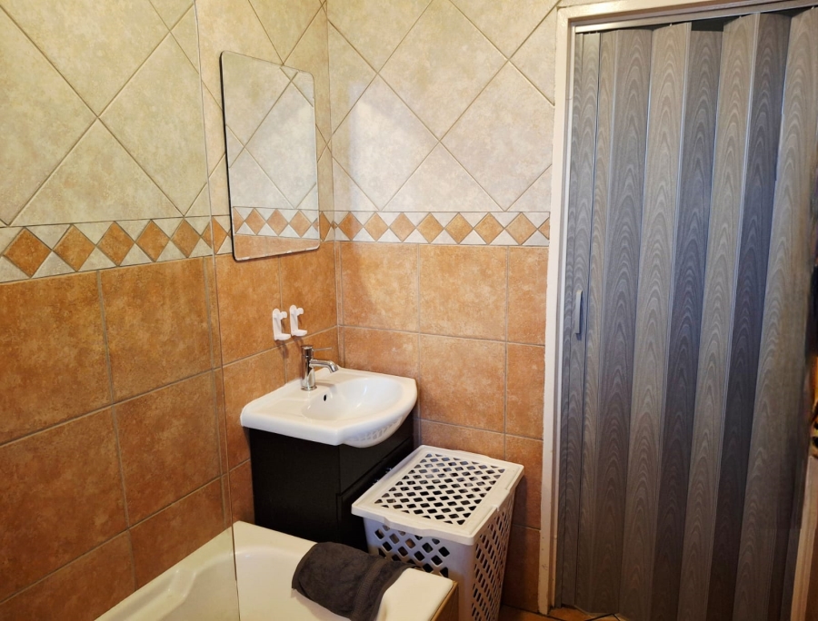 2 Bedroom Property for Sale in Waverley Gauteng