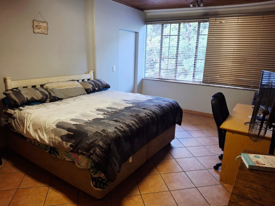 2 Bedroom Property for Sale in Waverley Gauteng