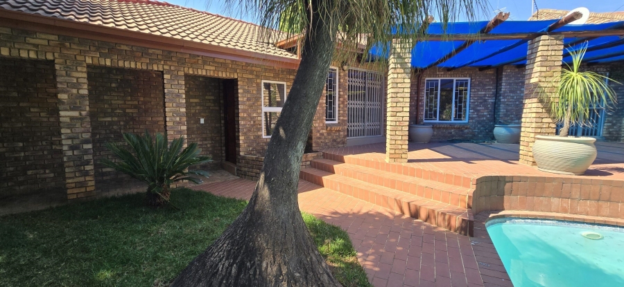 3 Bedroom Property for Sale in Moreleta Park Gauteng