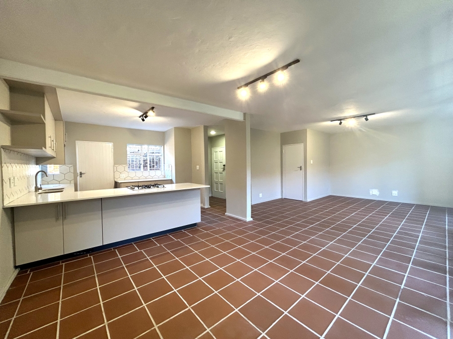 3 Bedroom Property for Sale in Garsfontein Gauteng