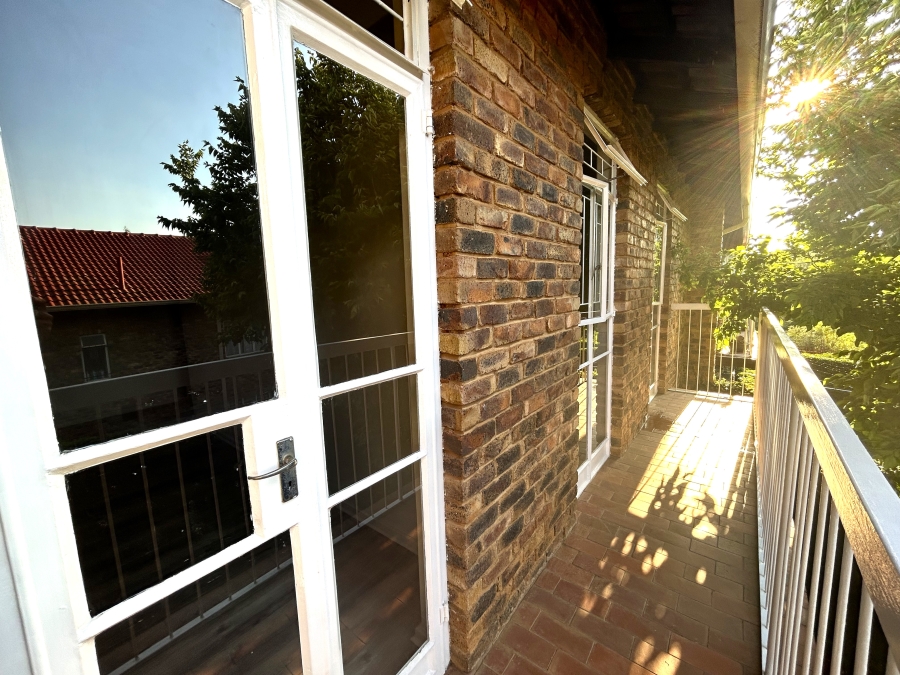 3 Bedroom Property for Sale in Garsfontein Gauteng