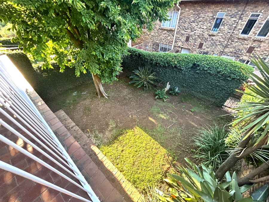 3 Bedroom Property for Sale in Garsfontein Gauteng