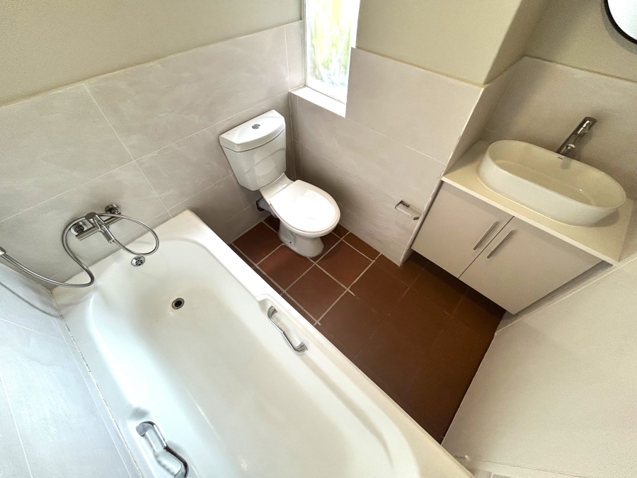 3 Bedroom Property for Sale in Garsfontein Gauteng