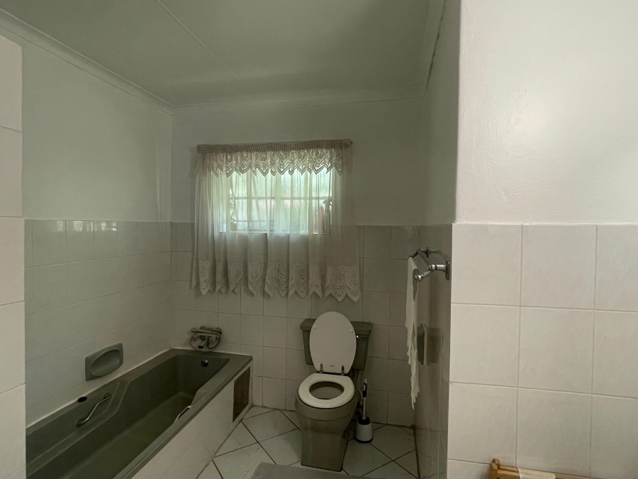 4 Bedroom Property for Sale in Monument Park Gauteng