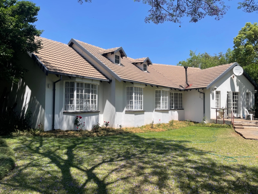 4 Bedroom Property for Sale in Monument Park Gauteng