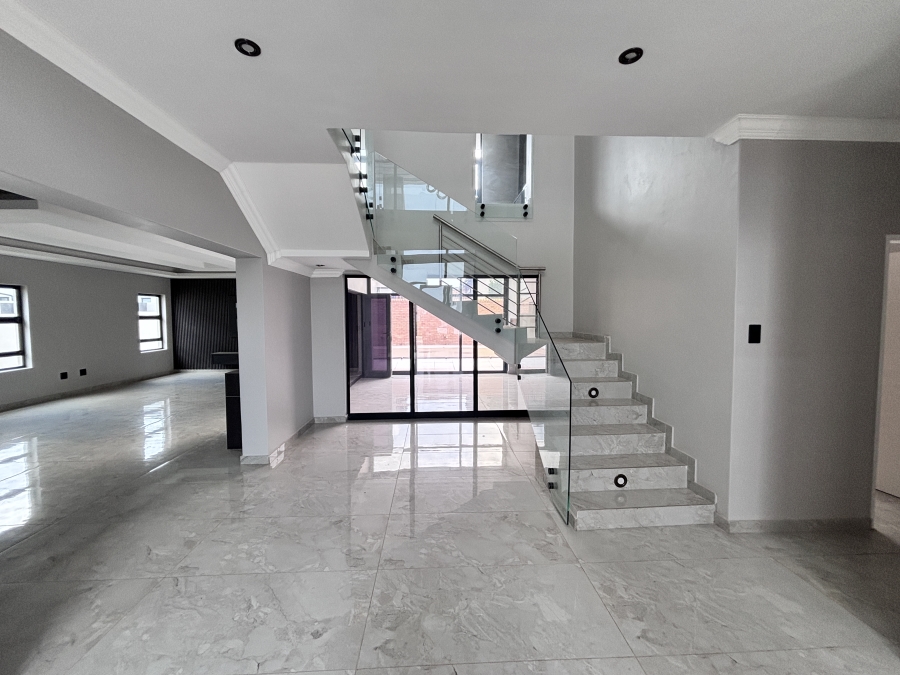 6 Bedroom Property for Sale in Six Fountains Residential Estate Gauteng