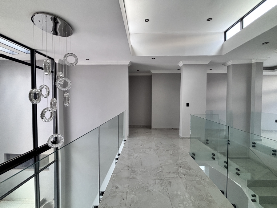 6 Bedroom Property for Sale in Six Fountains Residential Estate Gauteng