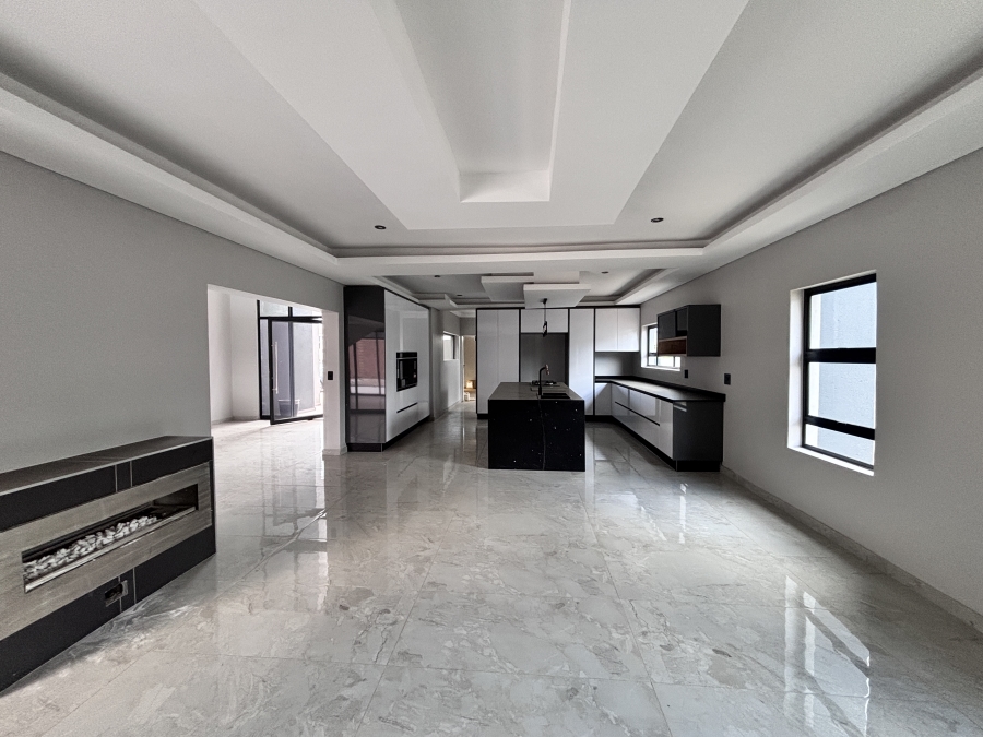 6 Bedroom Property for Sale in Six Fountains Residential Estate Gauteng