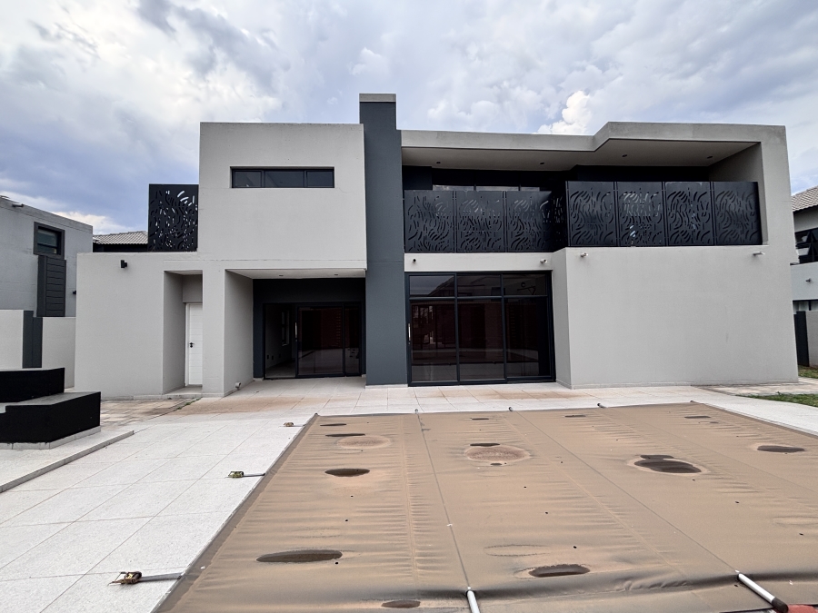 6 Bedroom Property for Sale in Six Fountains Residential Estate Gauteng