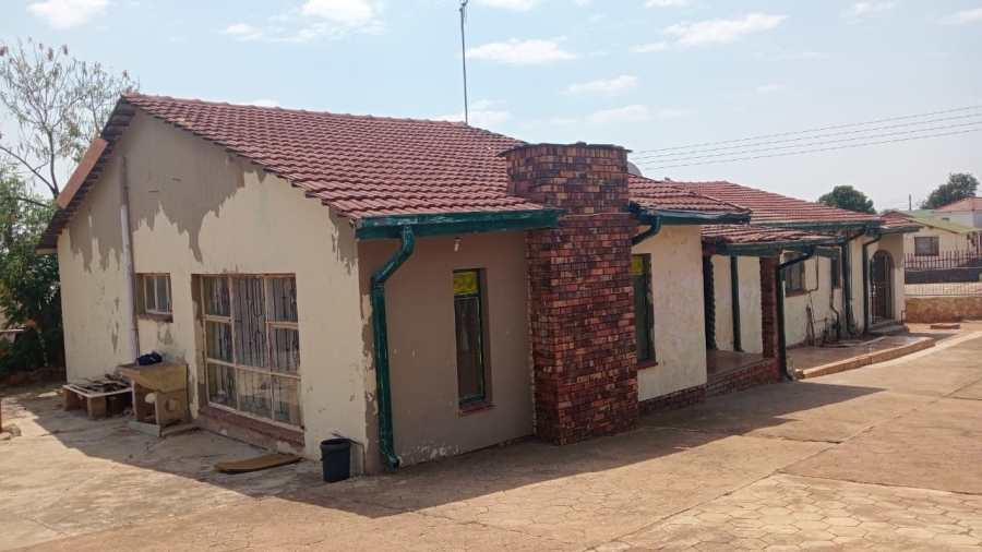 3 Bedroom Property for Sale in Soshanguve K Gauteng