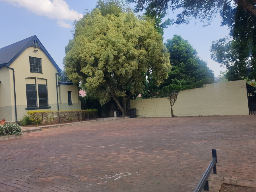 To Let 11 Bedroom Property for Rent in Sunnyside Gauteng