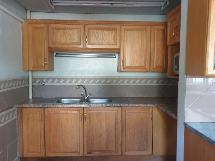 To Let 11 Bedroom Property for Rent in Sunnyside Gauteng