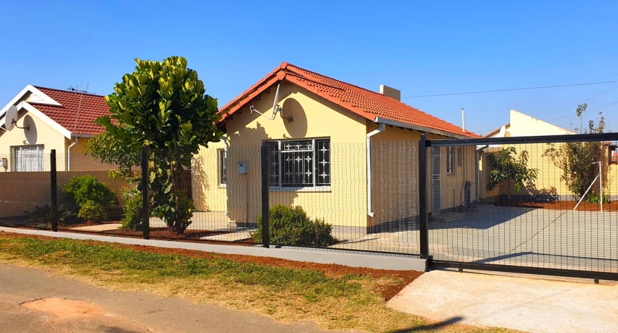 3 Bedroom Property for Sale in Mamelodi East Gauteng