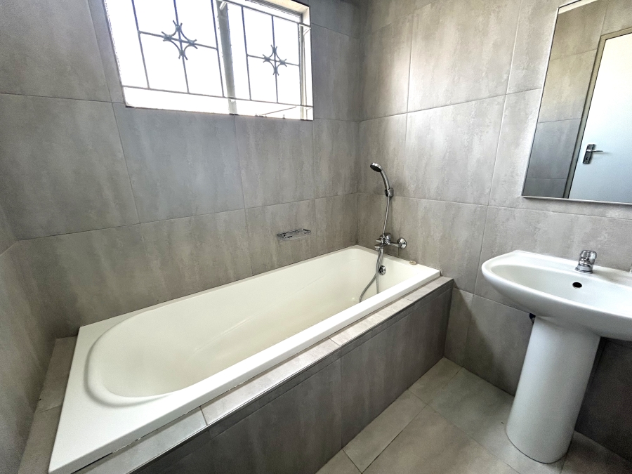 3 Bedroom Property for Sale in Mamelodi East Gauteng